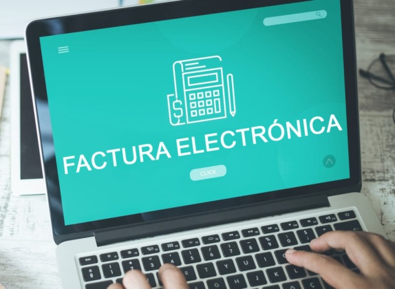 como verificar una factura